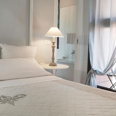 Отель Bed In Bo Saragozza Болонья Экстерьер фото