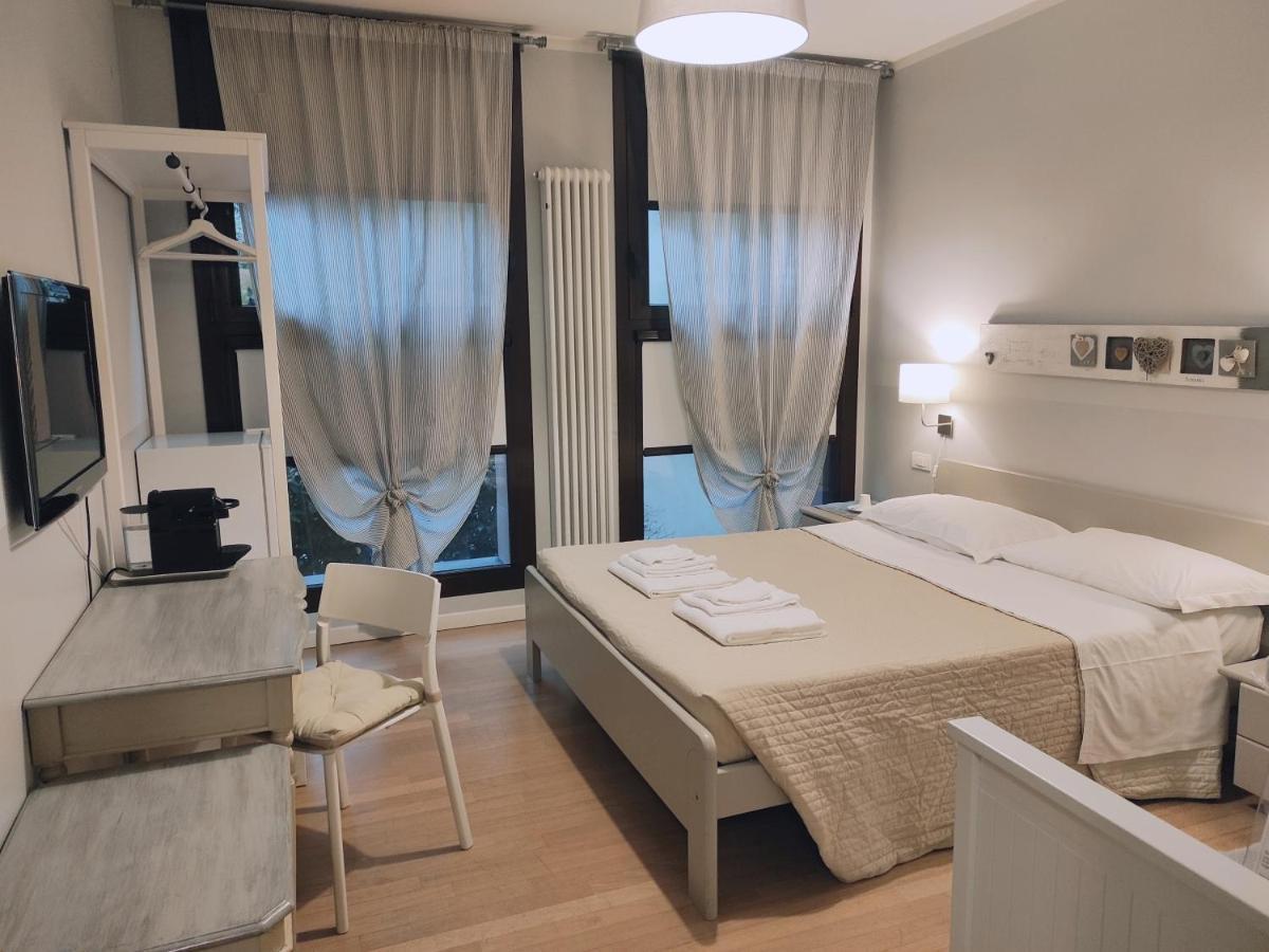 Отель Bed In Bo Saragozza Болонья Экстерьер фото